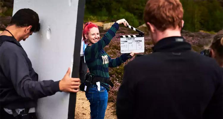 ӢӰ˾ Leapling Films ȫLOGO